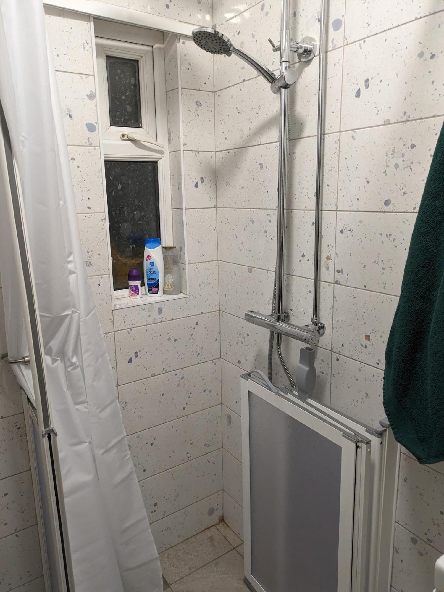 Maire Toireasa - Cosy Refurbished Property In The Gaeltacht Quarter 贝尔法斯特 外观 照片