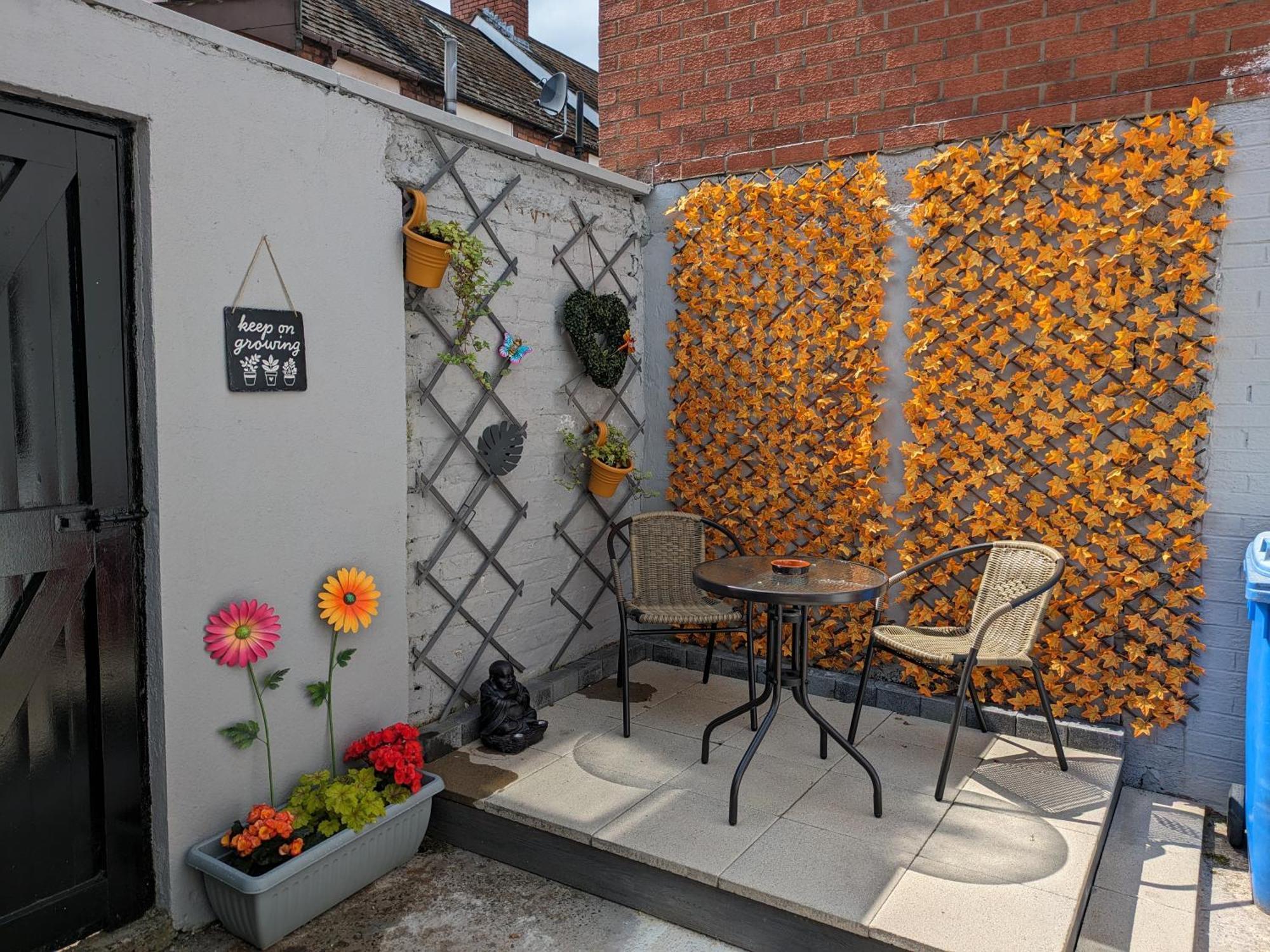 Maire Toireasa - Cosy Refurbished Property In The Gaeltacht Quarter 贝尔法斯特 客房 照片